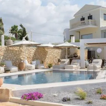 Therros With Private Pool By Estia הרסוניסוס