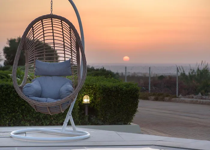 Therros With Private Pool By Estia