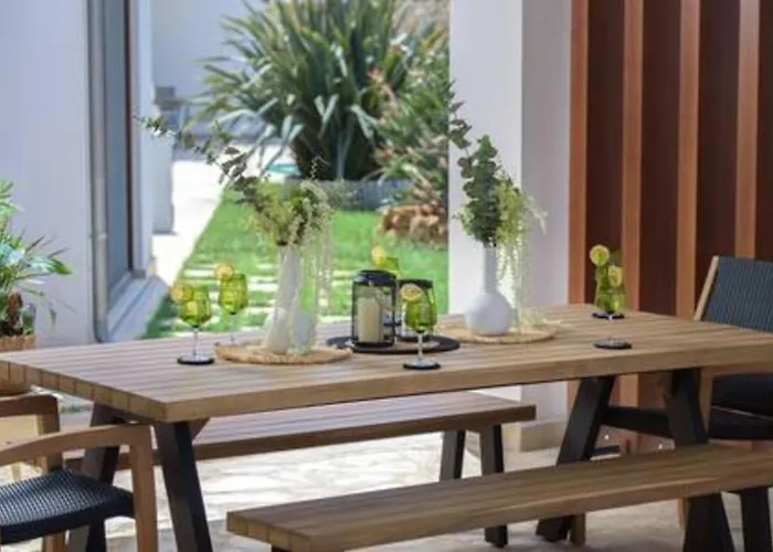 Therros With Private Pool By Estia