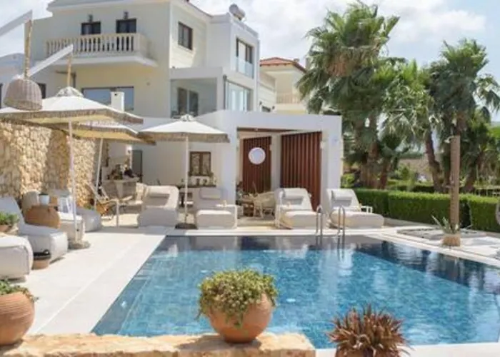 Therros With Private Pool By Estia Vilă *