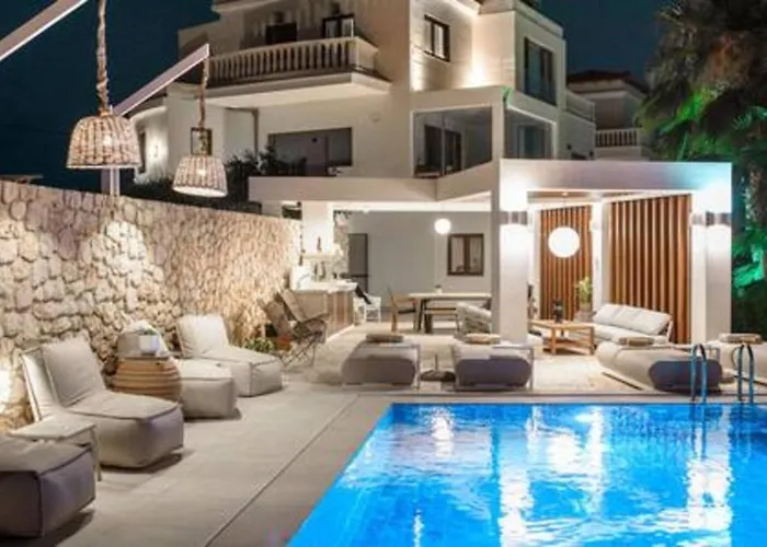 Therros With Private Pool By Estia Vila