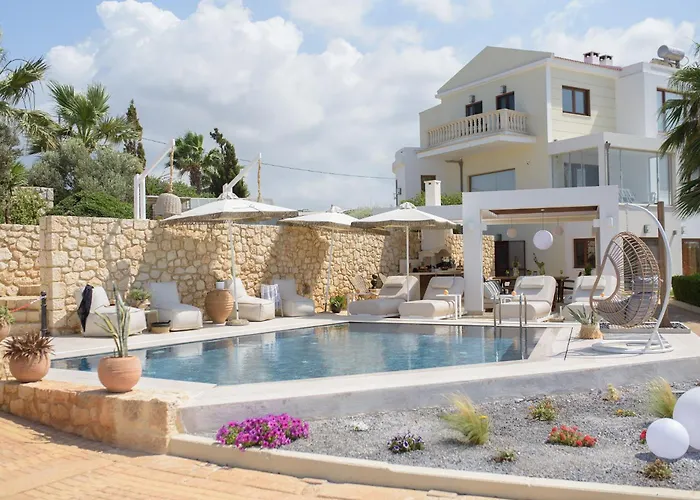 Therros With Private Pool By Estia