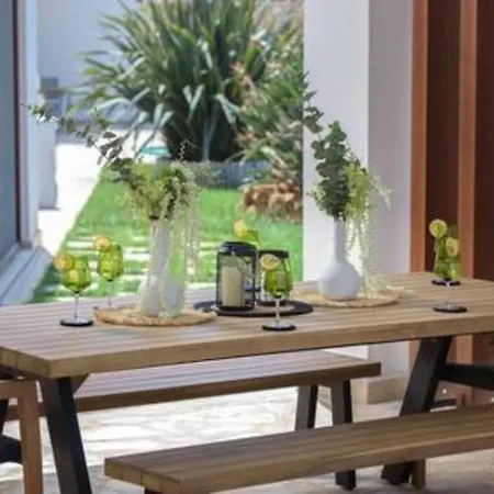 Therros With Private Pool By Estia