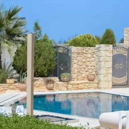 Therros With Private Pool By Estia